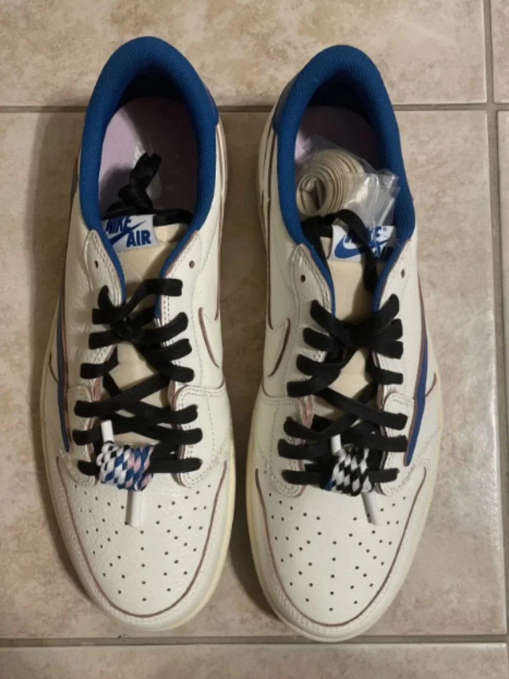 Nike Air Jordan 1 low OG 2.0 Fragment x Travis Scott